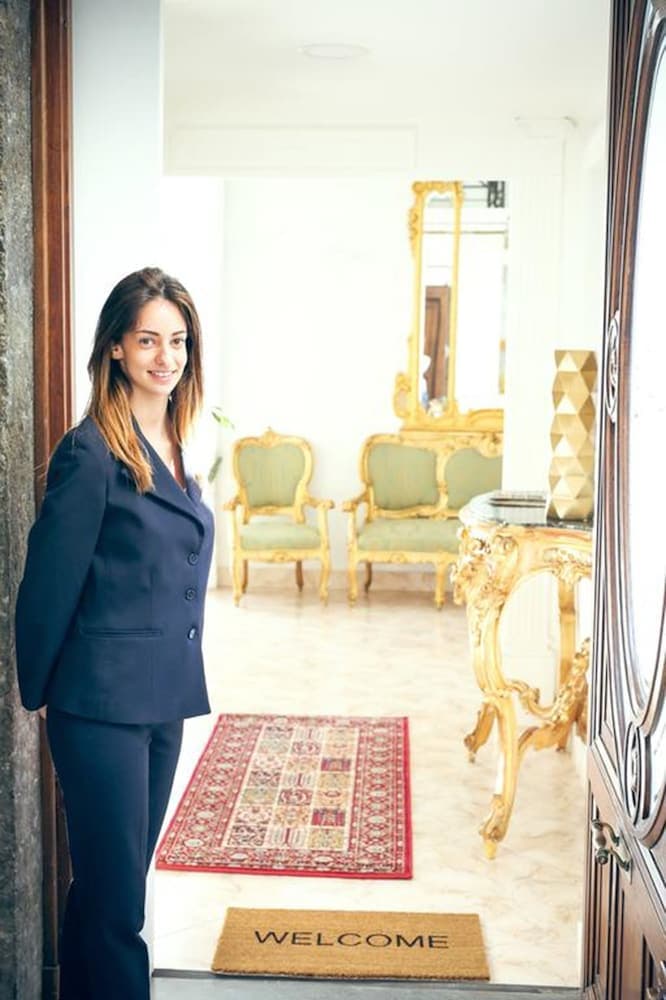 İç mekân girişi