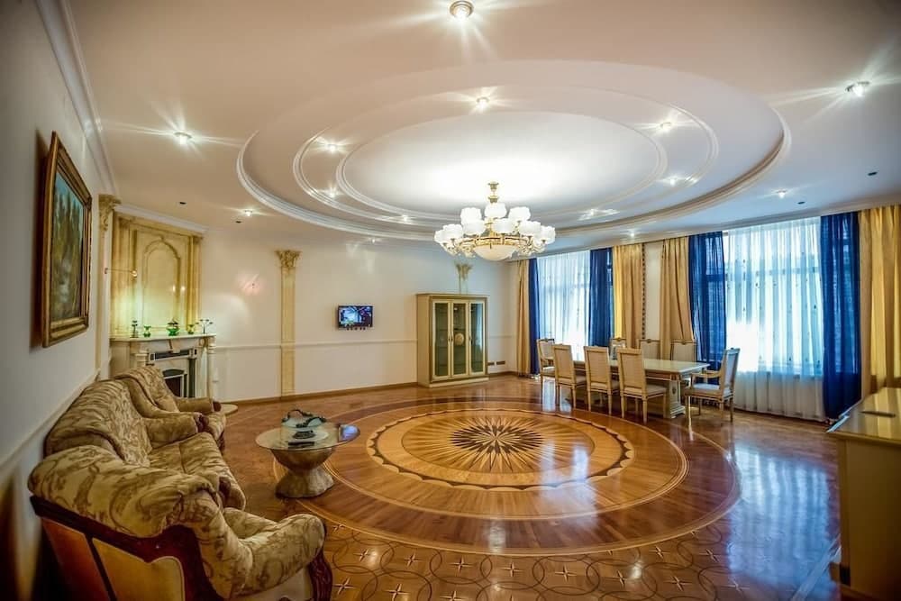 La Villa Hotel