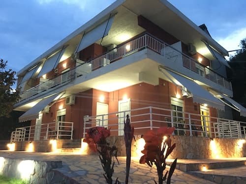 Spiros rooms