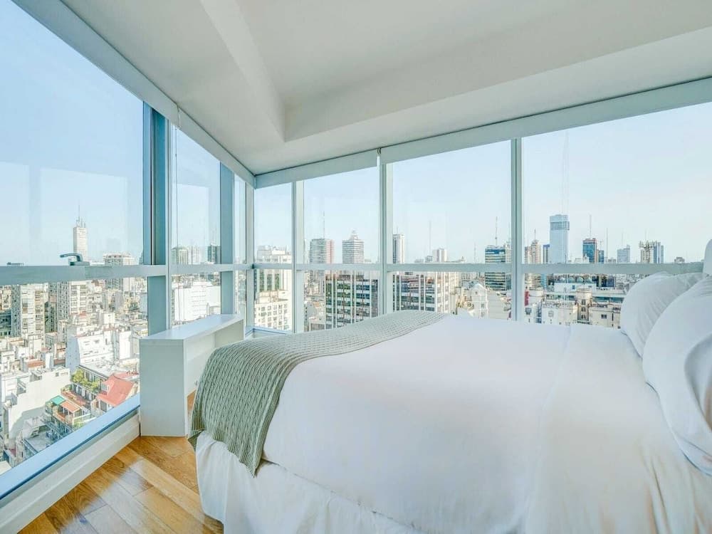 Nido at Bellini Esmeralda