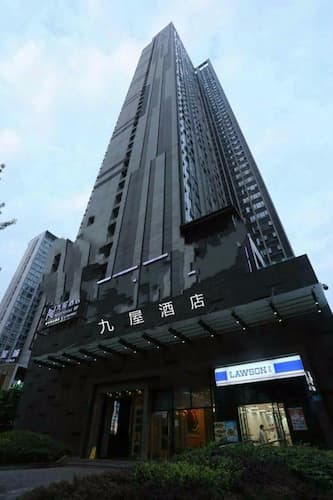 Neat Hotel