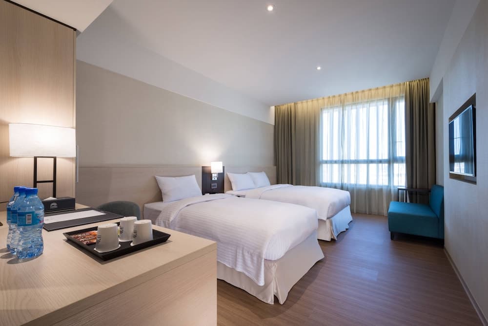 Full Kind Hotel