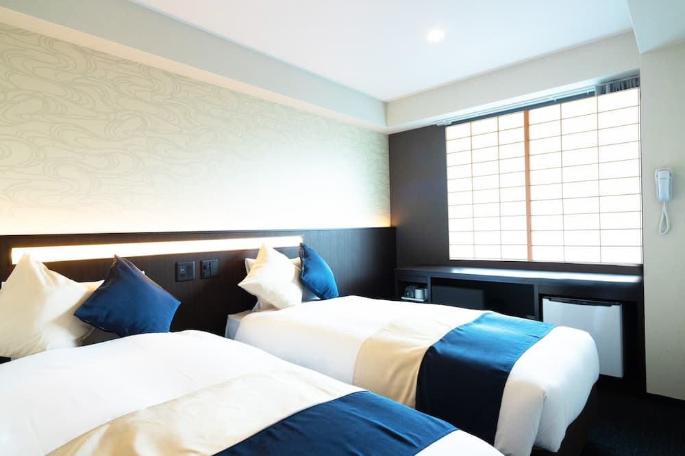 MARUTAMACHI Crystal Hotel