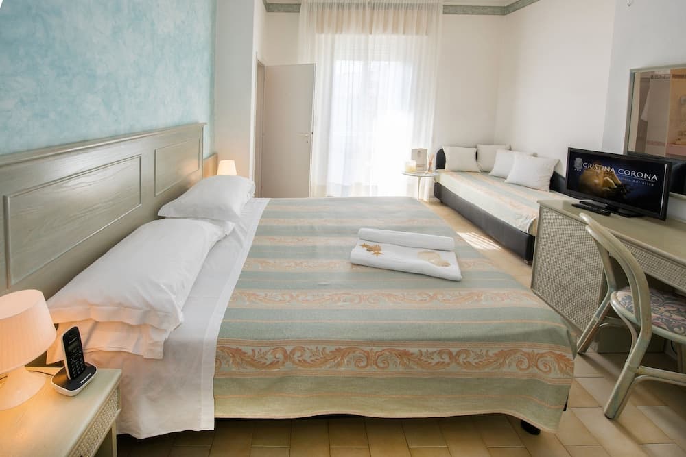 Hotel Cristina Corona