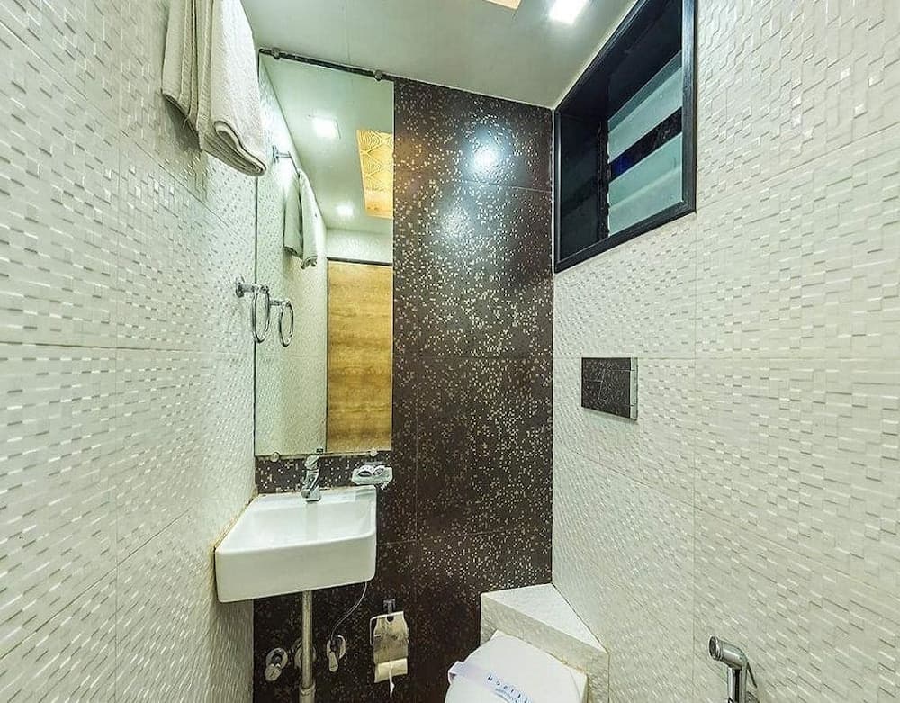 Room Maangta 136 - CST