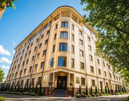 Navruz Hotel