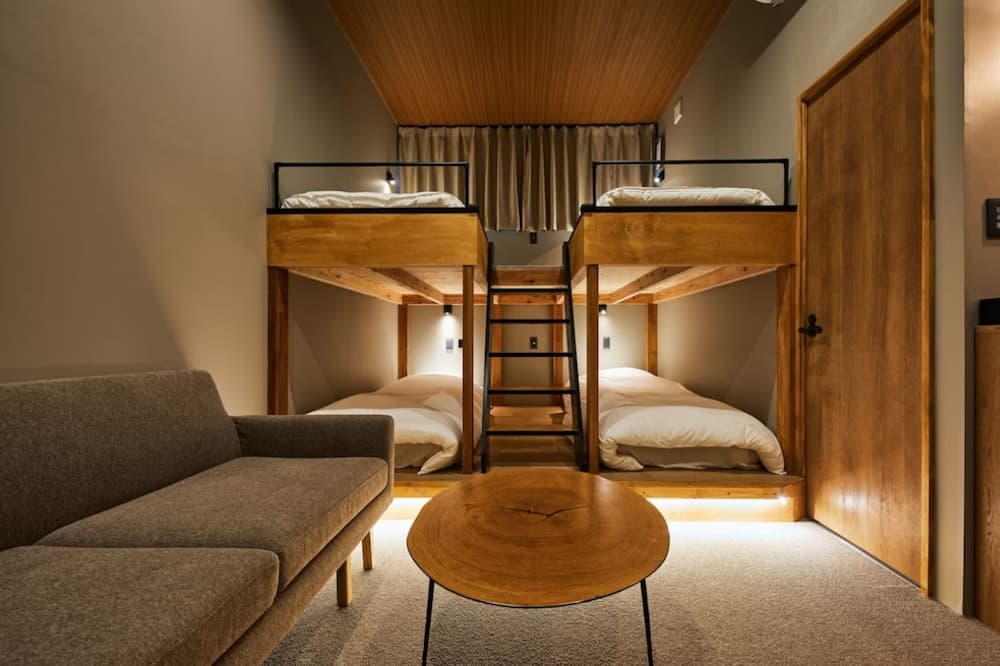 mizuka Imaizumi II-unmanned hotel-