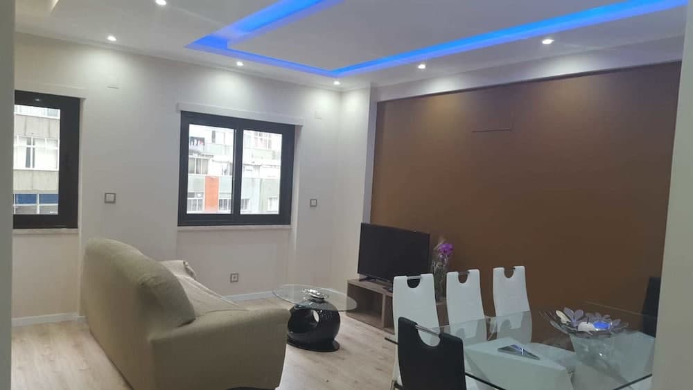 Cozy Pontinha Apartment