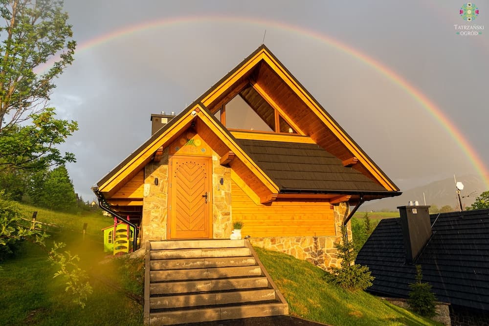 Konaklama yerinin ön cephesi