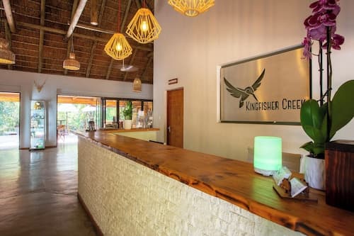 Kingfisher Creek Safari Lodge