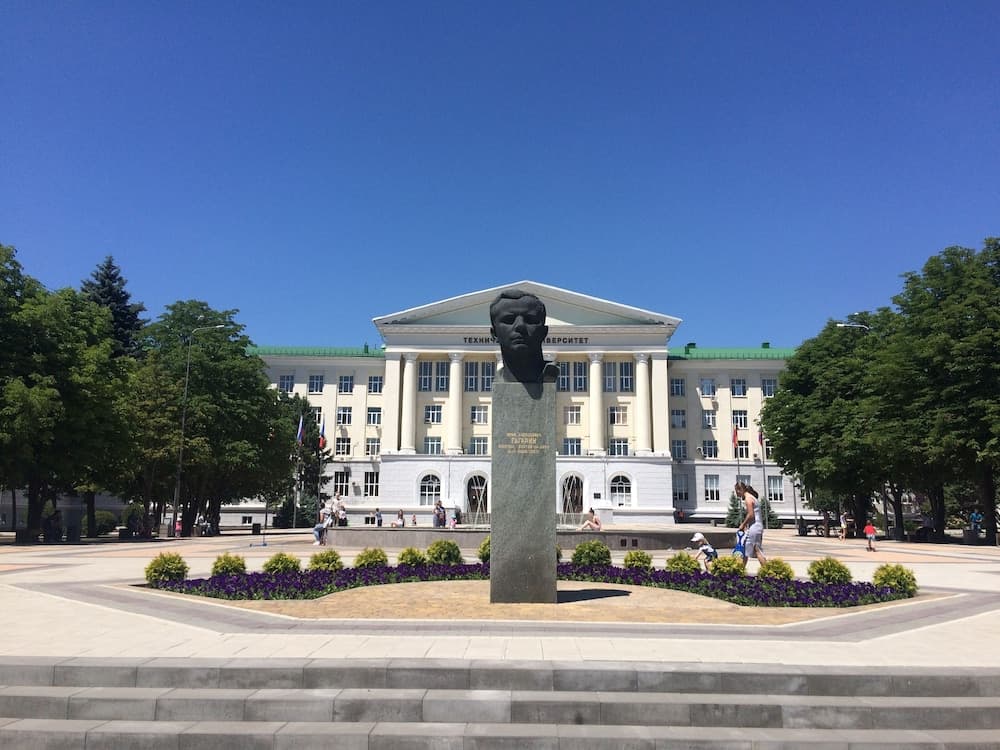 1st Man In Space Apartments