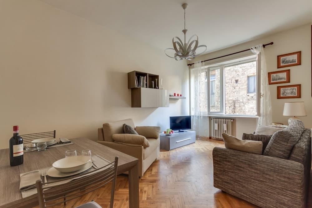 Ponte Vecchio Corner - San Jacopo