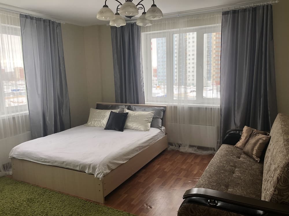 Apartments on Karla Marksa 48