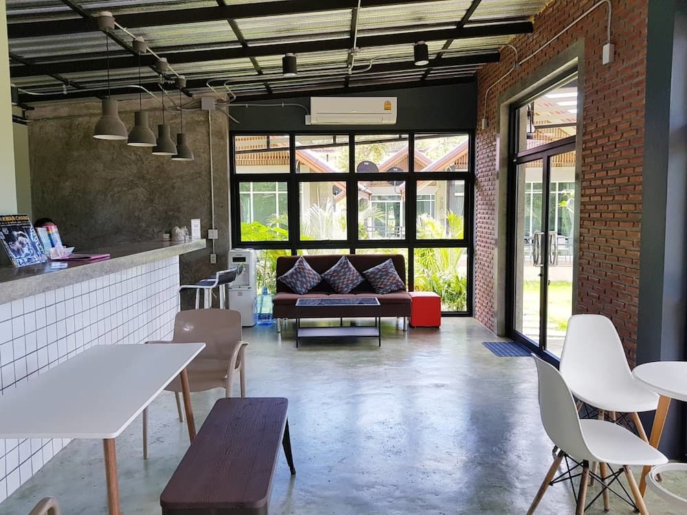 Giriş/çıkış büfesi