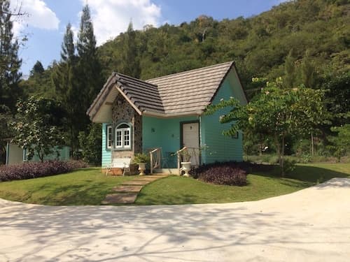 Cottages at Hill Resort