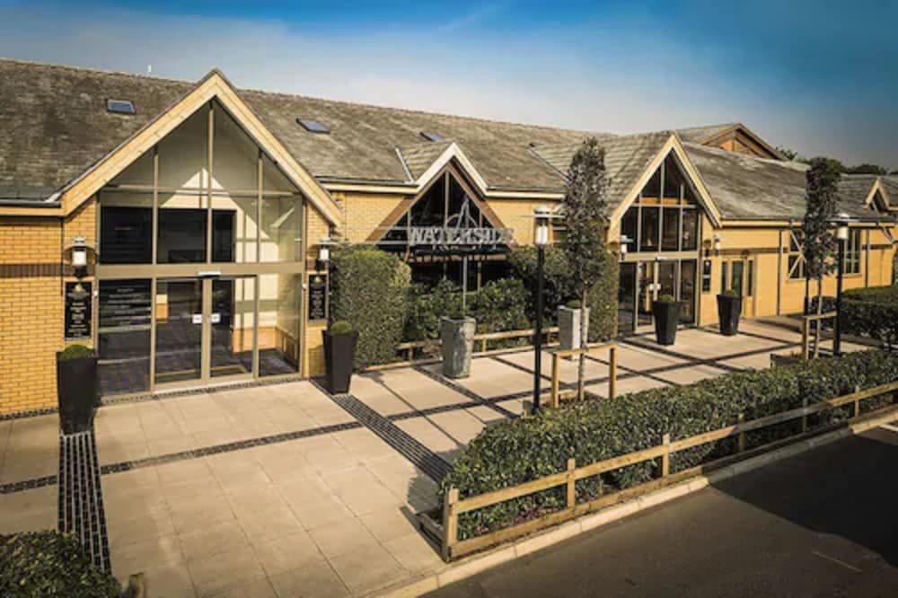 Waterside Holiday Park & Spa