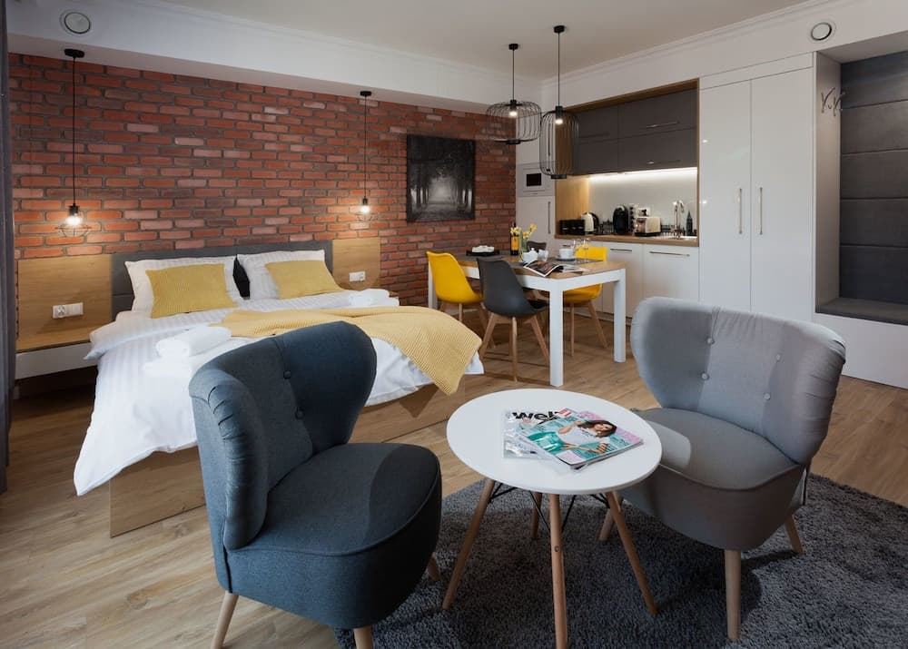 City of the Kings Silver Apartments