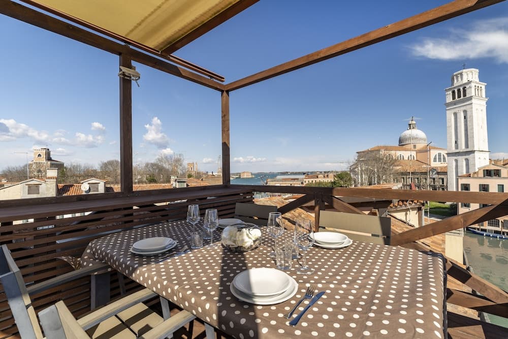 Arsenale Canal View Apartments