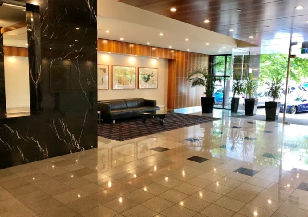 ReadySet Apartments on Kavanagh