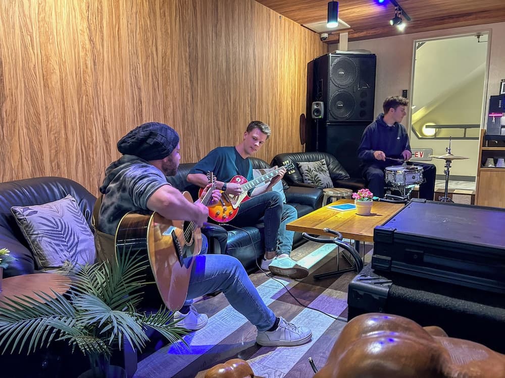 Feel Osaka Yu - Hostel