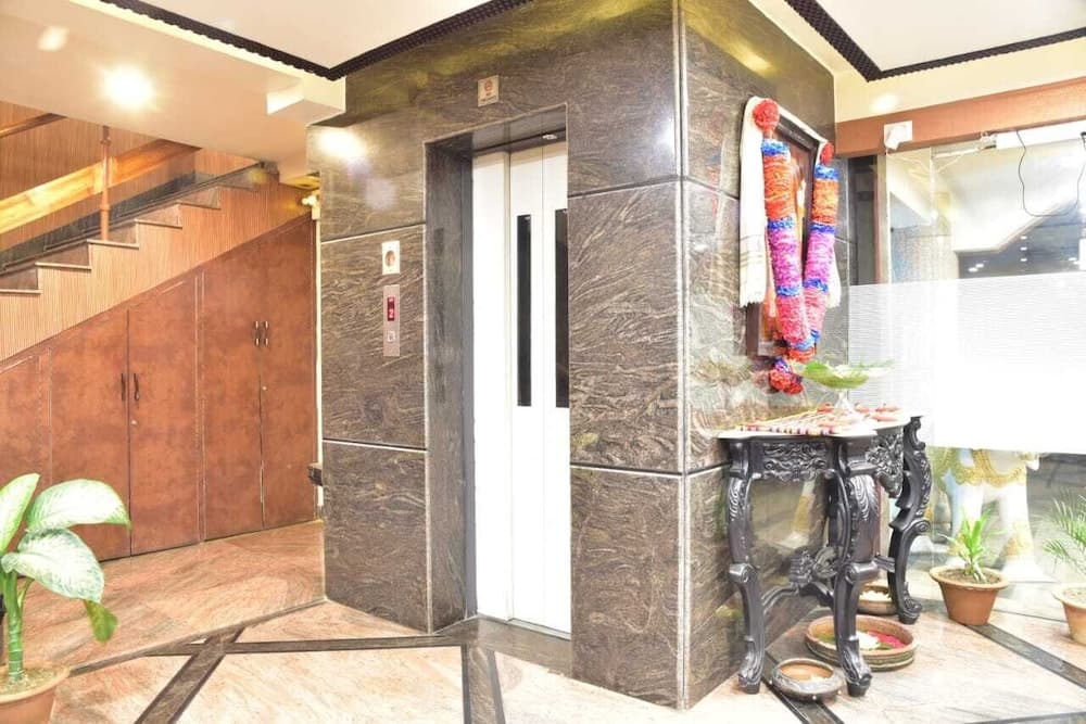 Hotel Venkatesh Regency