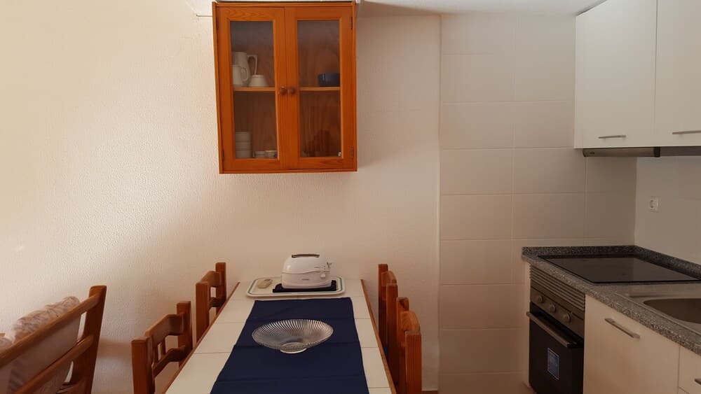 Odada yemek servisi