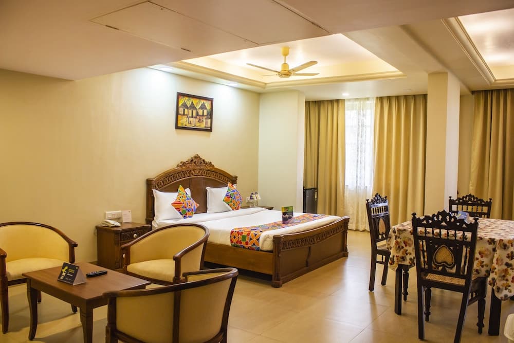 FabHotel Prazeres Boutique PanajI