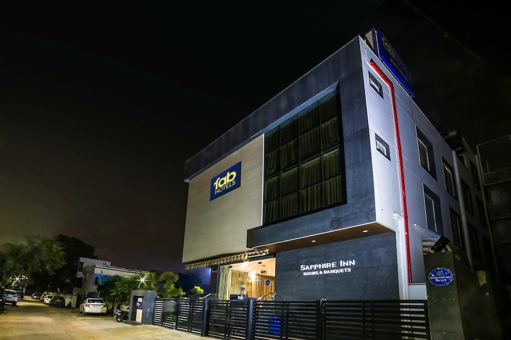 FabHotel Prime Sapphire Inn