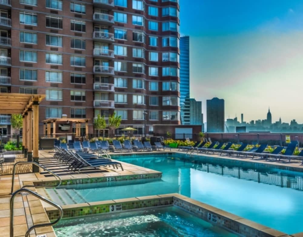 Bluebird Suites in Jersey City