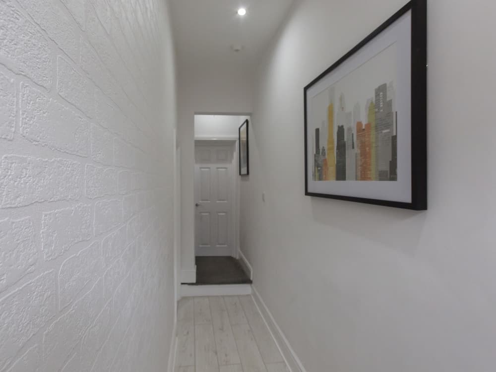 Townhouse Plus @ 40 West St