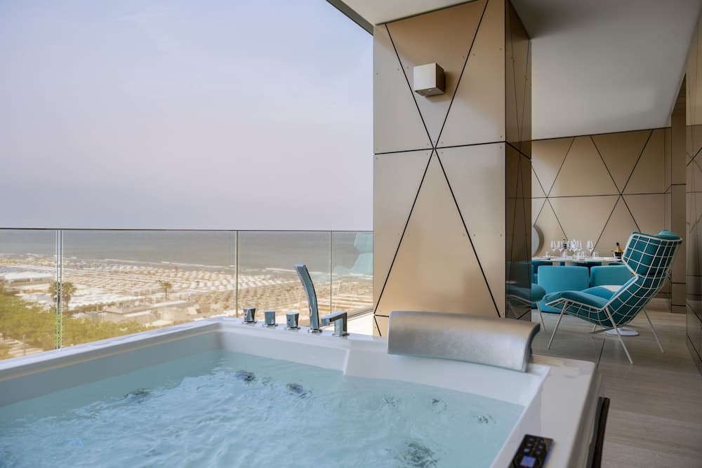 The Promenade Luxury Wellness Hotel