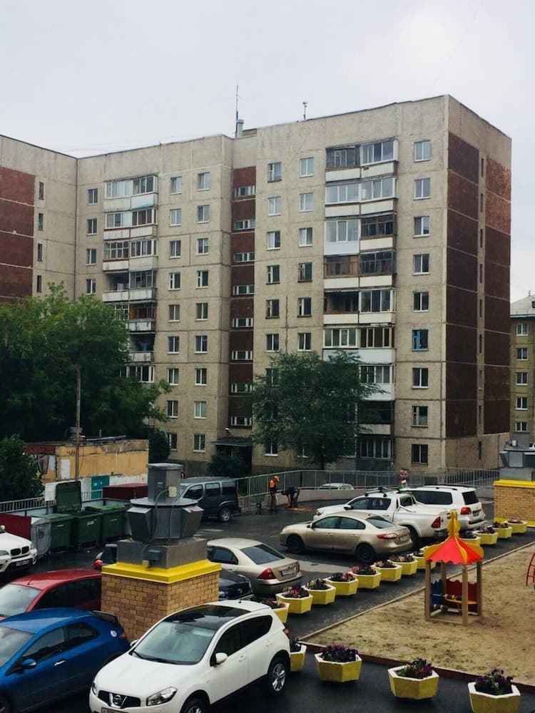 Apartment on Melnichnaya 24