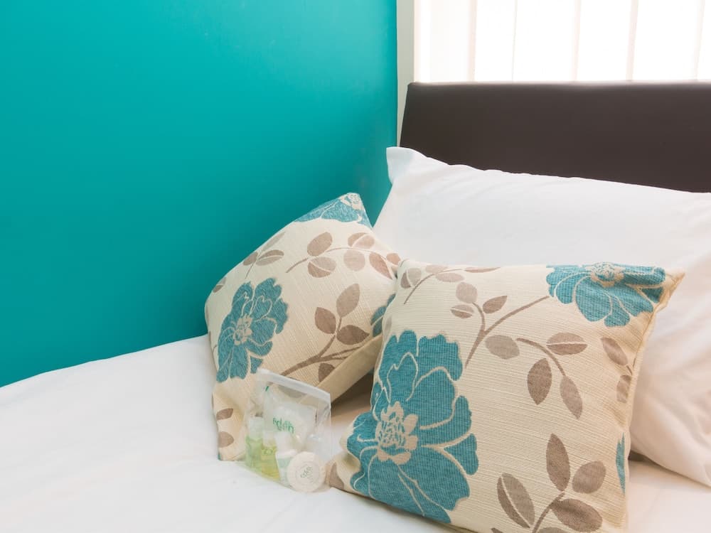 Town House @ Minshull New Road