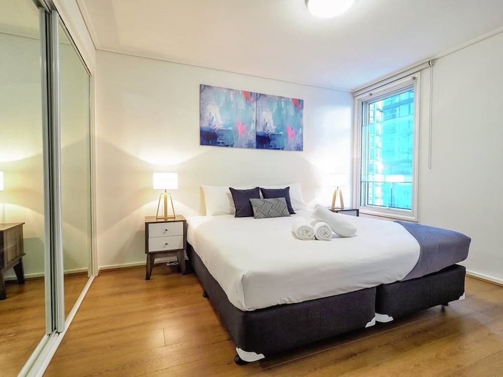 Premier Stays Melbourne