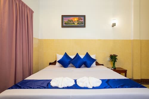 Botoum Hostel