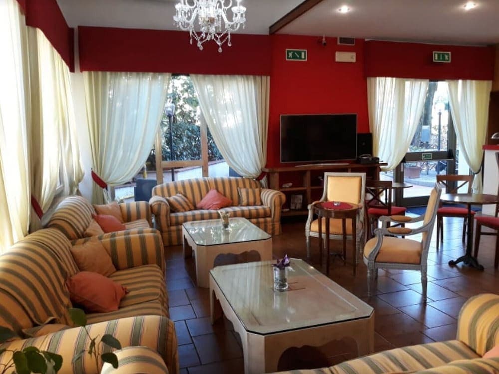 Lobi dinlenme salonu