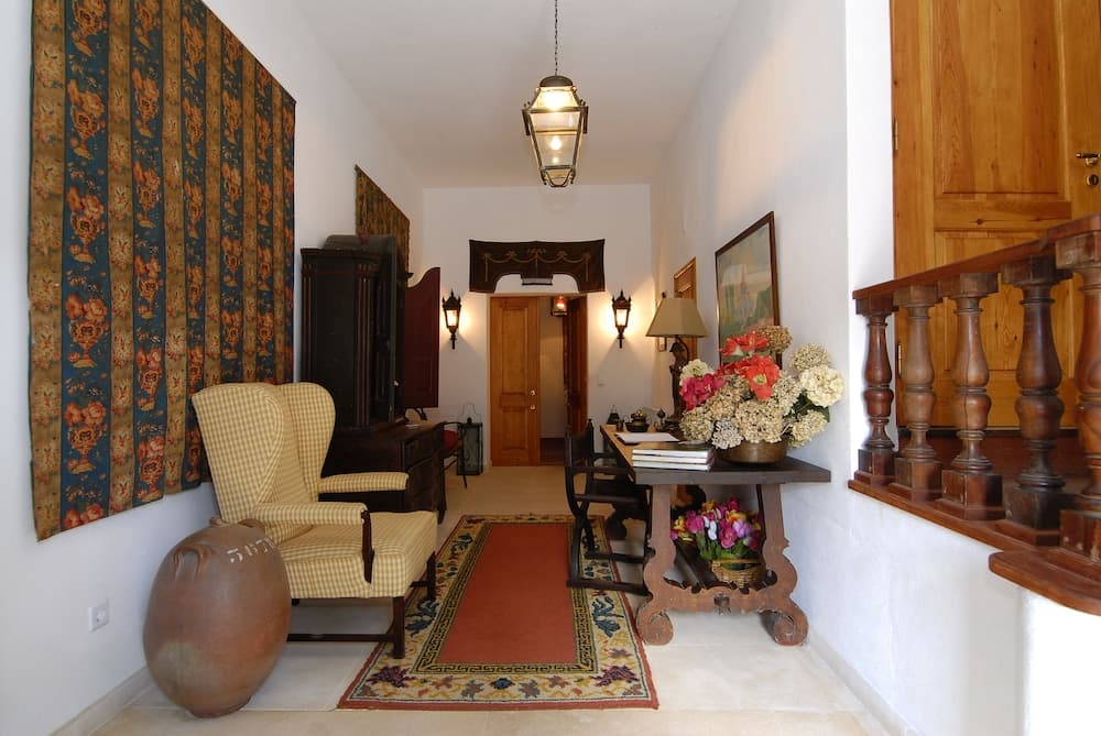 Lobi oturma alanı
