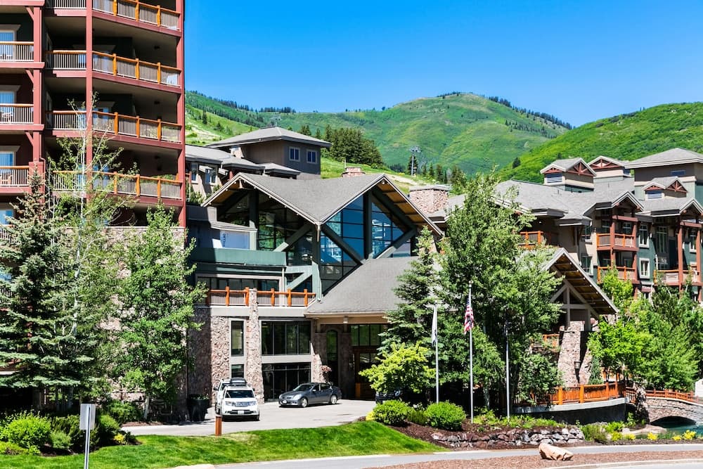 White Pines Studio at Westgate