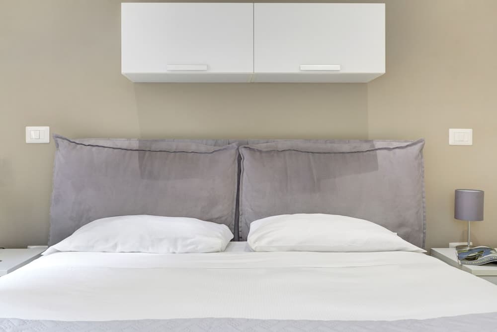 APPARTAMENTO SANTI QUATTRO 1 e 2 - COLOSSEO