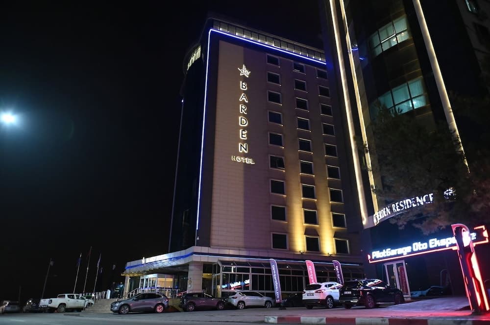 Barden Hotel