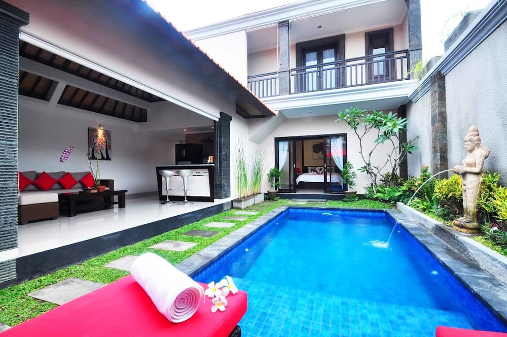 Luxury Family Three Bedroom Villa