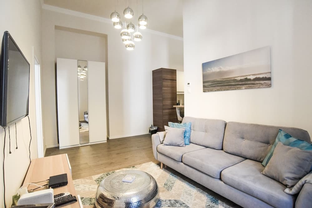 Pelicanstay next to Budapest Basillica