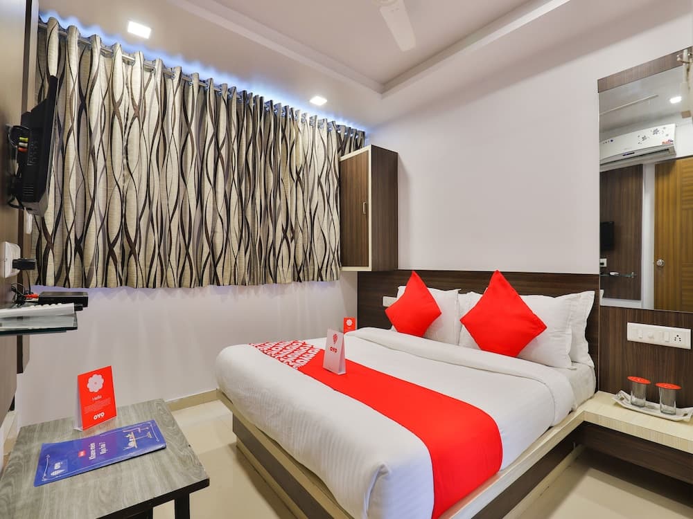 OYO 5476 Hotel Sunrise