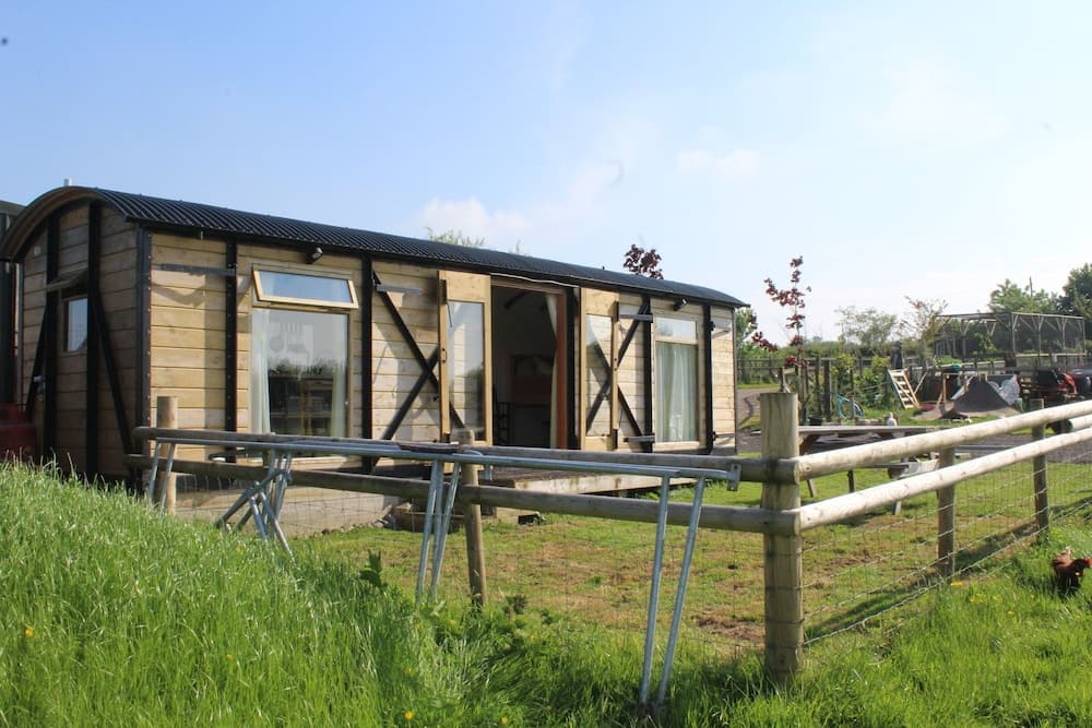 Greenacres Self Catering Railway Wagon-Glamping