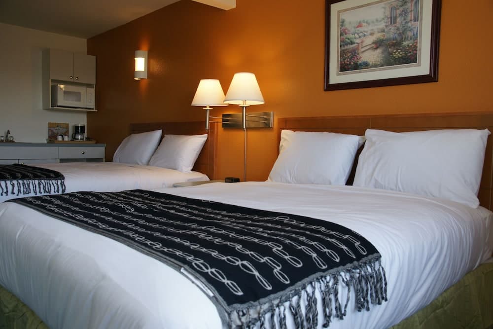 R & R Inn & Suites