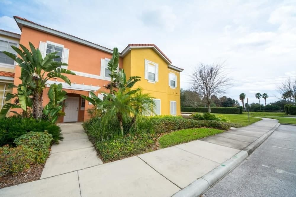 Konaklama yerinin ön cephesi