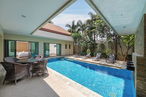 Villa Bond