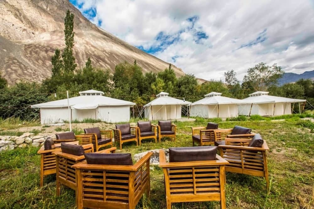 Açık havada yemek servisi