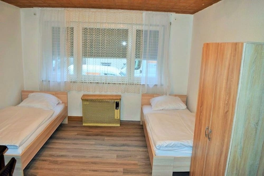 AB Apartment 42 near Cannstatter Wasen