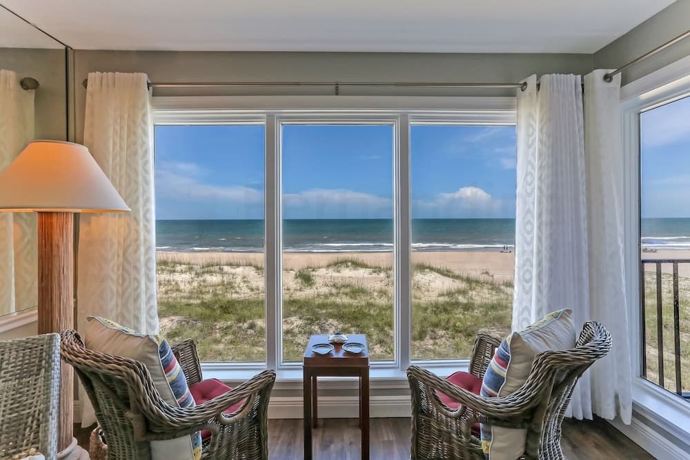 Beach Condo with Spectacular Panoramic Oceanfront Views Free WiFi by RedAwning